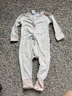 Bonds Australia wondersuit